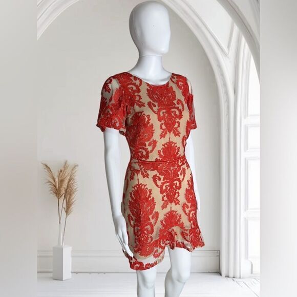 FOR LOVE AND LEMONS San Marcos Backless Mini Dress Red Lace Nude Mesh - Picture 2 of 8